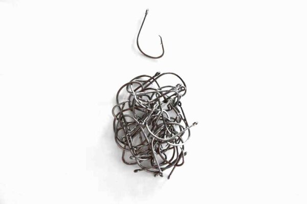 Mutsu Hooks Sizes 8/0 - 15 PK